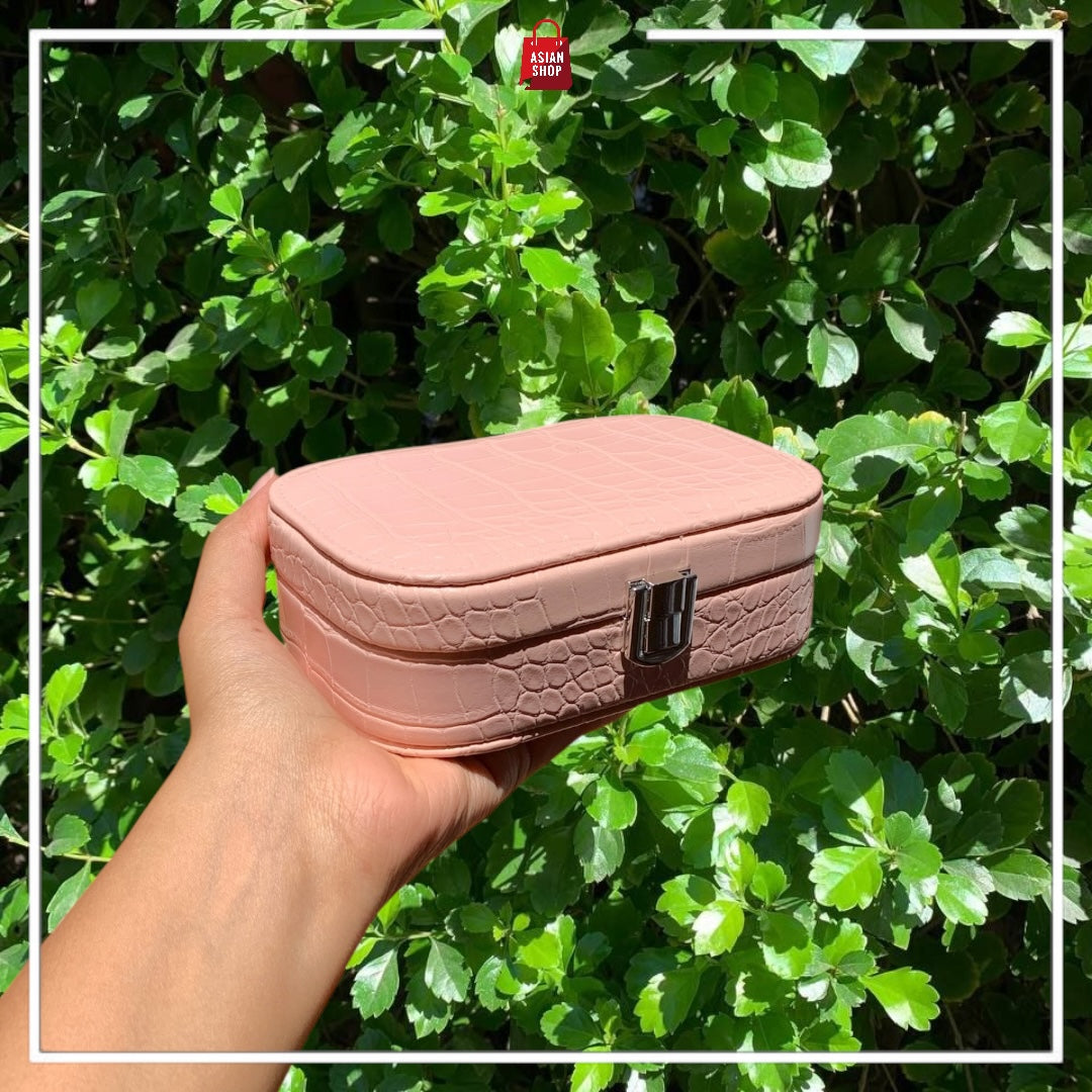 Boite accessoires en cuir