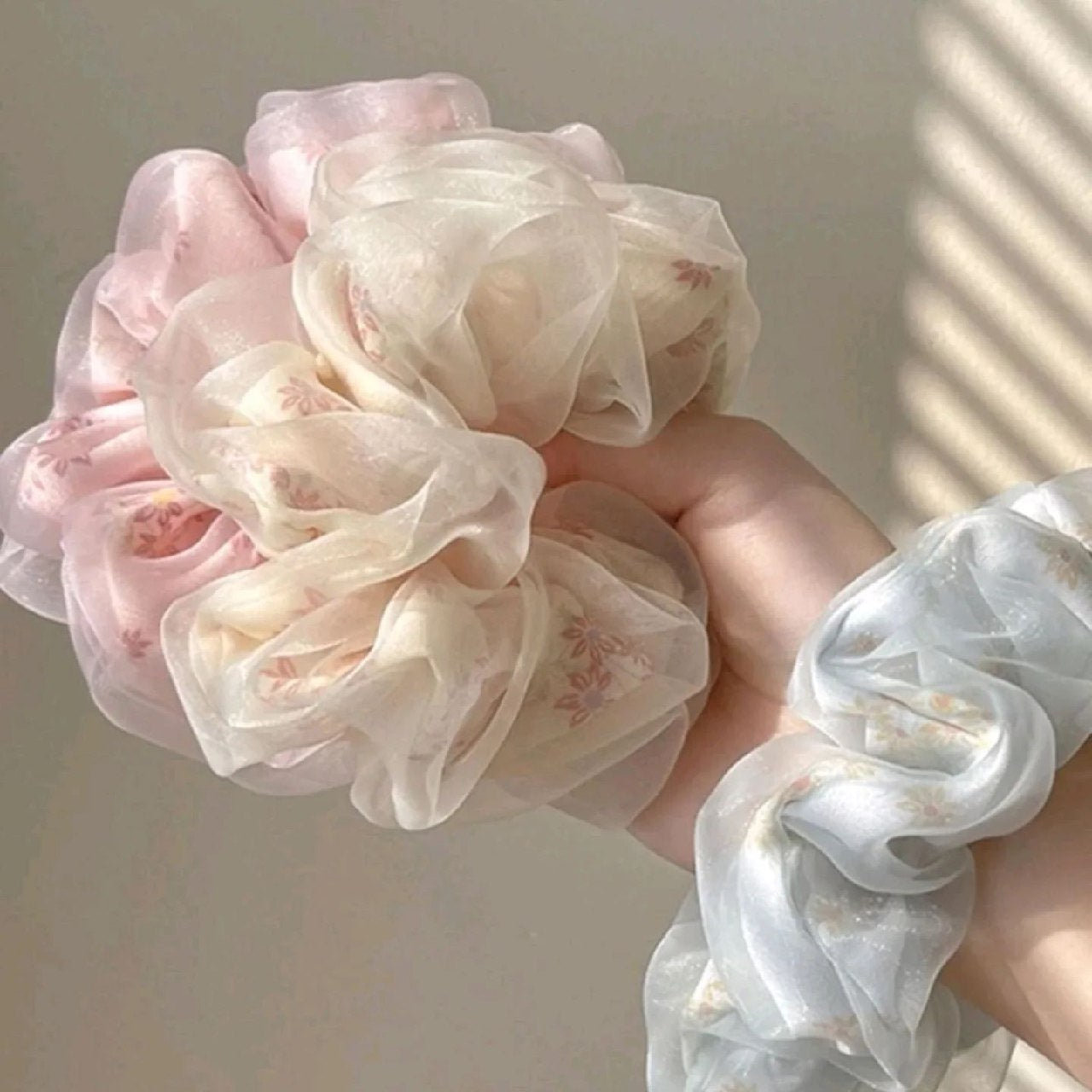 Scrunchie - Chouchou de cheveux fleuries