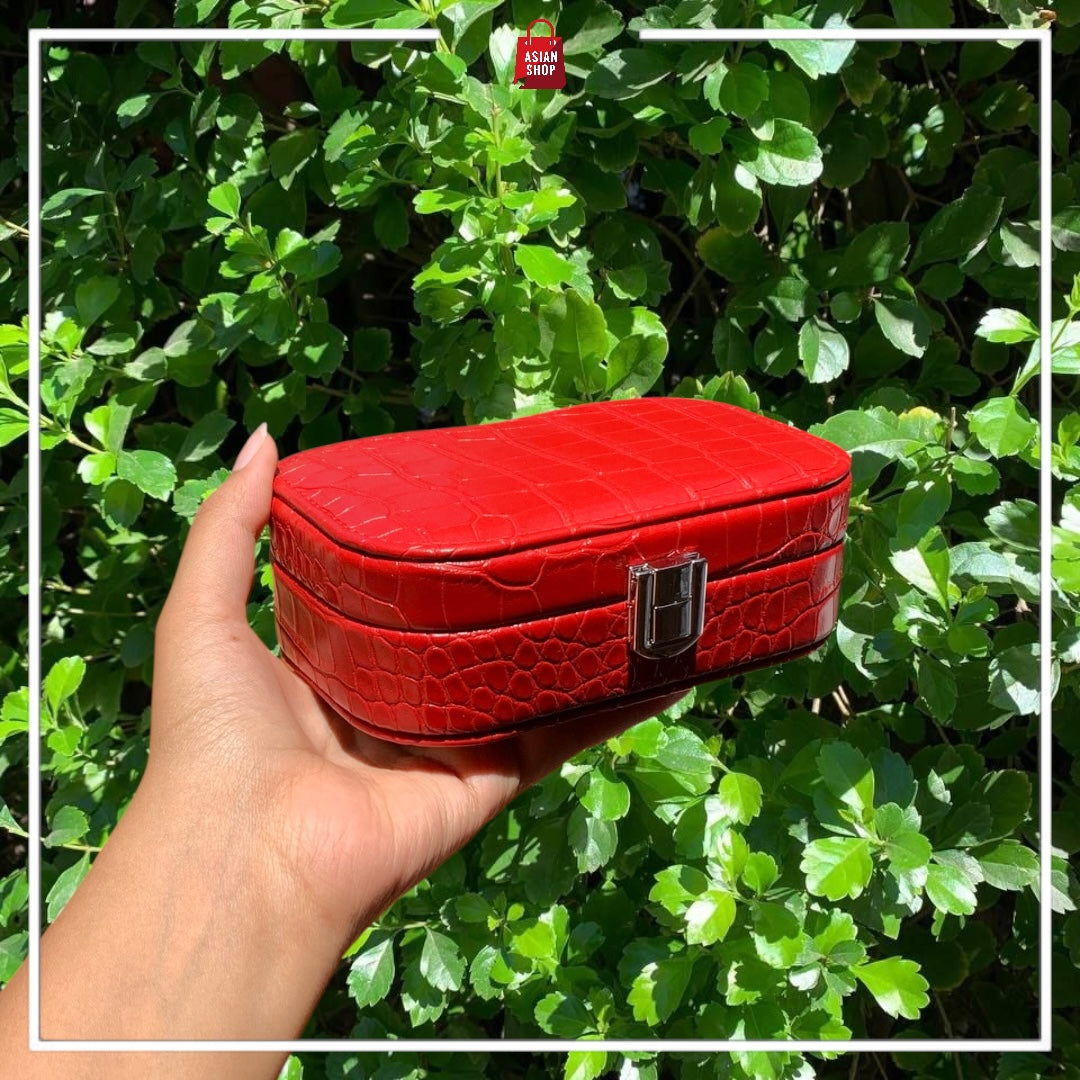 Boite accessoires en cuir