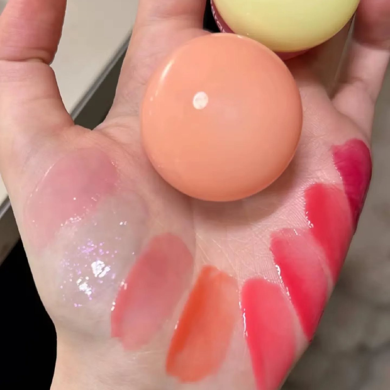 [Page Vine] Tinted Lipbalm