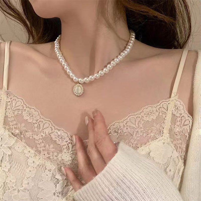 Collier de perle et gemme